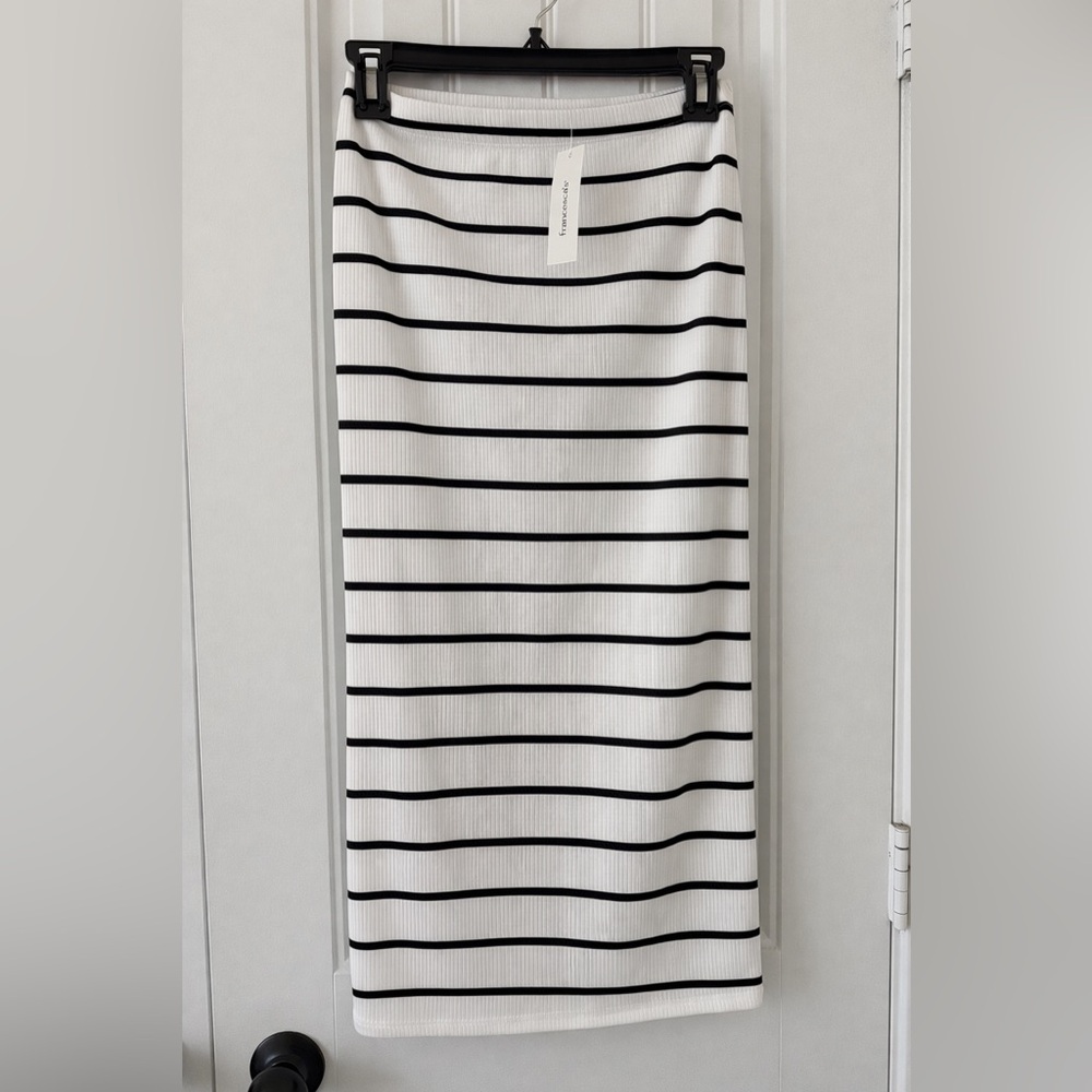 Francesca's Collections Black and White Striped Pencil Skirt , stretchy fabric